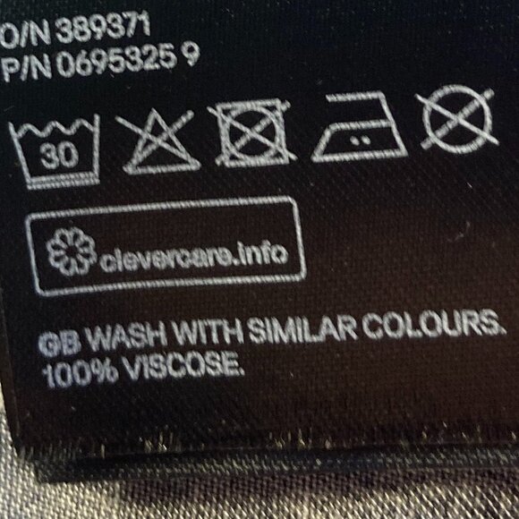 H&M SZ XL Black & White button front longer length shirt neutral comfy office - Picture 7 of 8